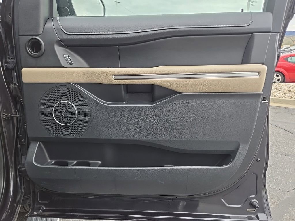 Used 2024 Ford Expedition Limited AWD/4WD image 49