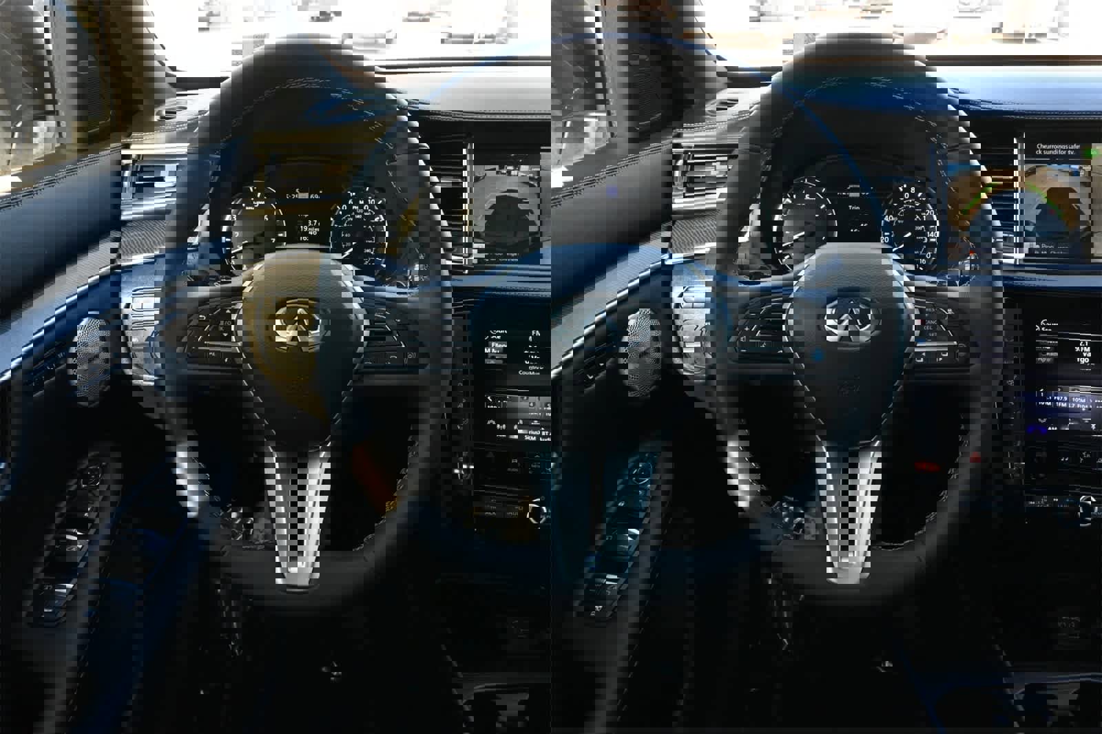 Used 2024 INFINITI QX50 Sport image 9