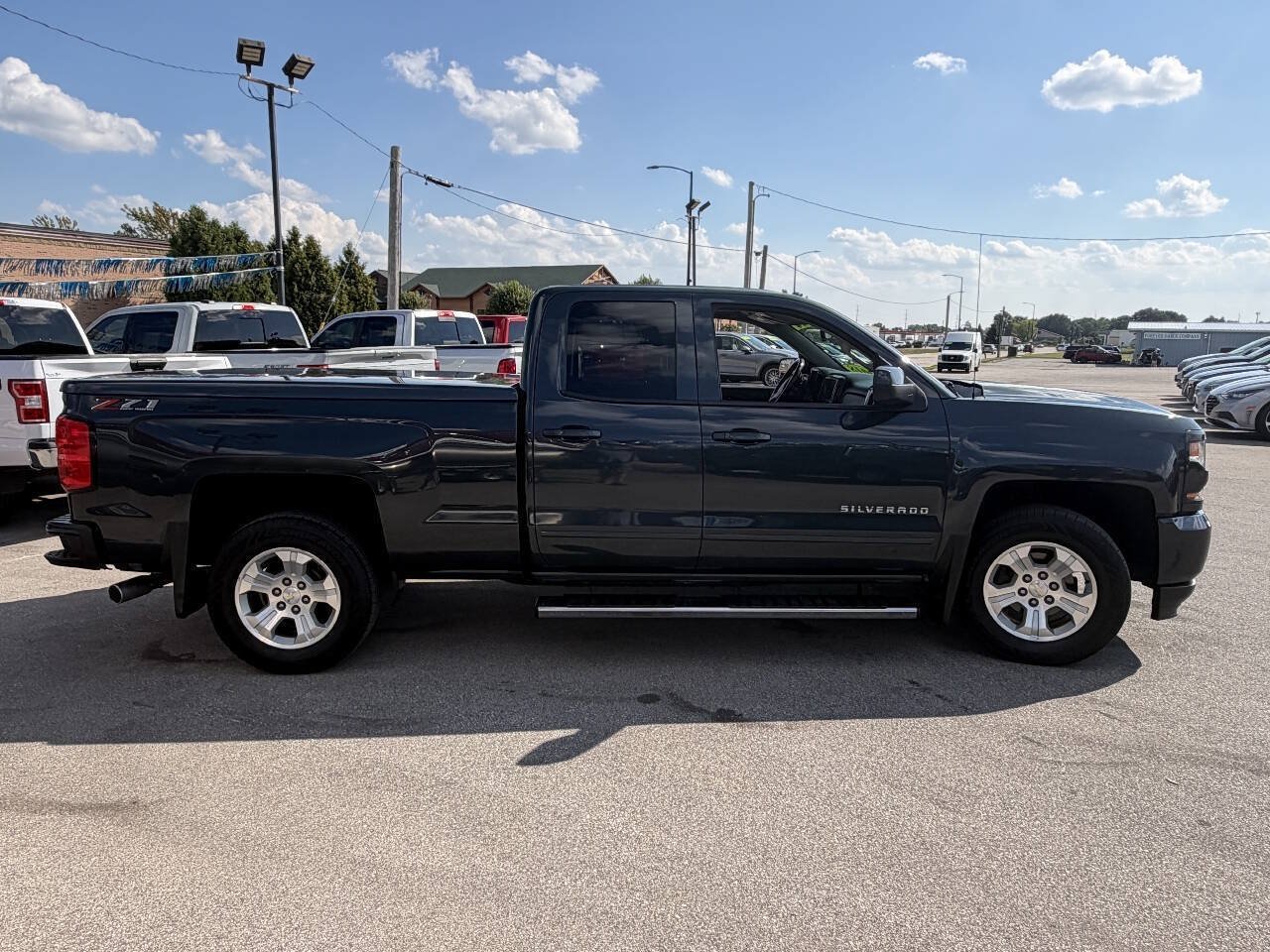 Used 2018 Chevrolet Silverado 1500 LT w/ All Star Edition AWD/4WD image 8
