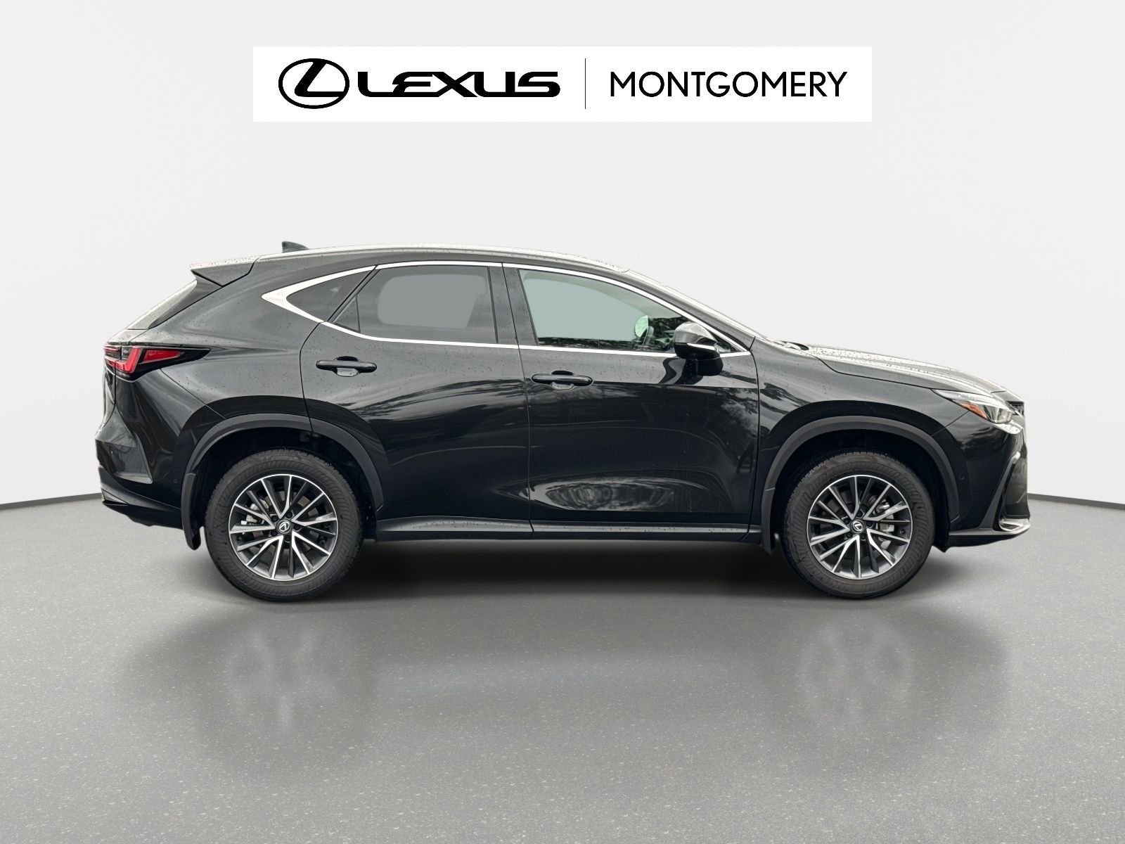 Used 2025 Lexus NX 300h AWD w/ Luxury Package image 2