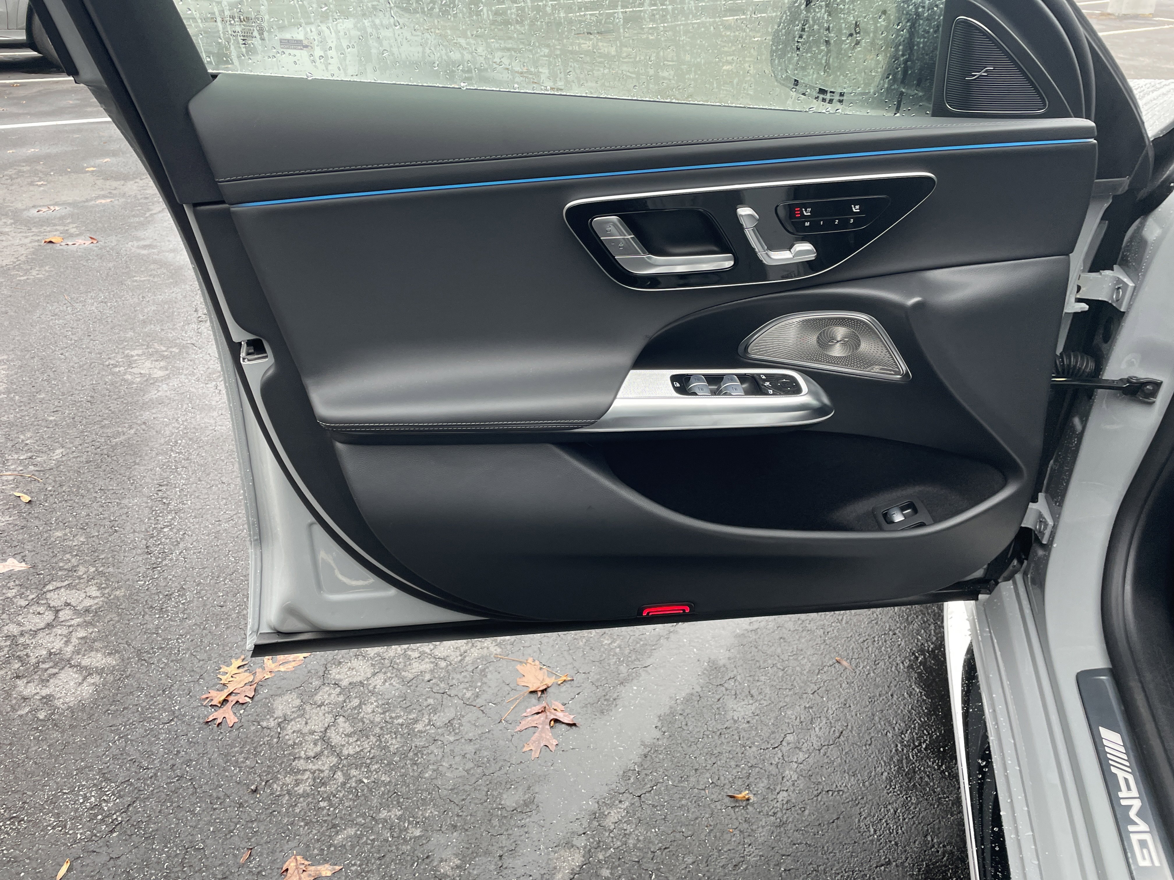 New 2026 Mercedes-Benz E 53 AMG e 4MATIC Sedan image 17