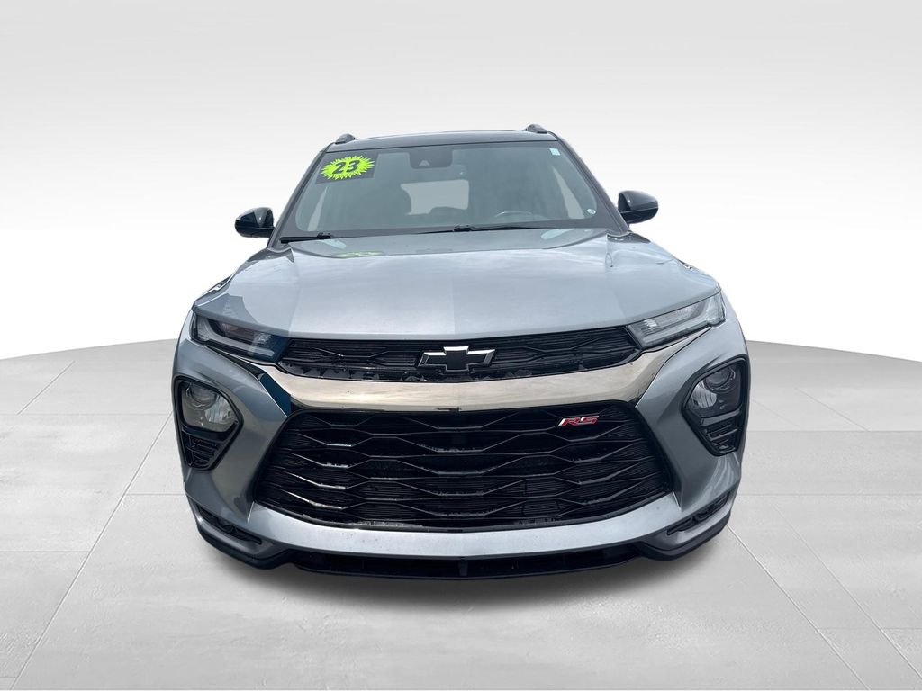 Used 2023 Chevrolet TrailBlazer RS w/ Sun and Liftgate Package AWD/4WD image 9
