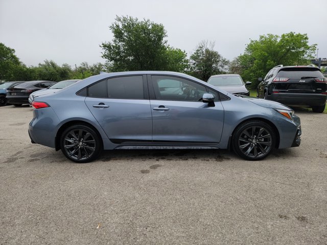 Used 2025 Toyota Corolla SE image 4