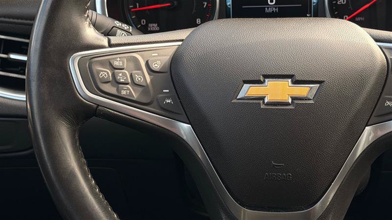 Used 2018 Chevrolet Malibu Premier w/ Premier Sun and Wheel Package FWD image 31