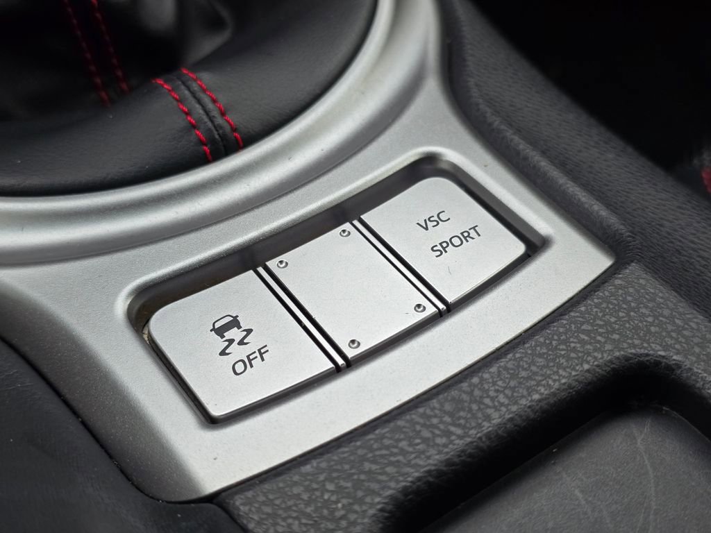 Used 2013 Subaru BRZ Premium image 32