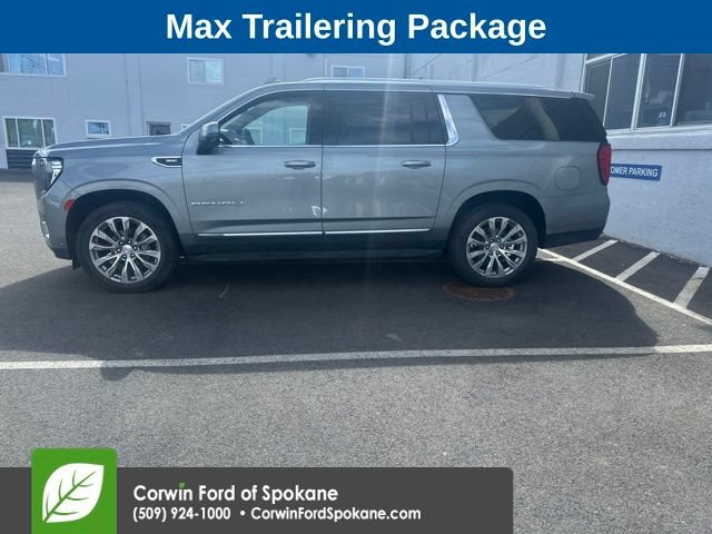 Used 2023 GMC Yukon XL Denali w/ Advanced Technology Package AWD/4WD image 3