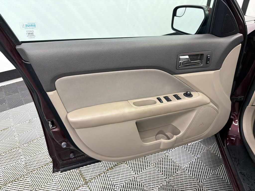 Used 2011 Ford Fusion SE w/ 202A Rapid Spec Order Code image 11