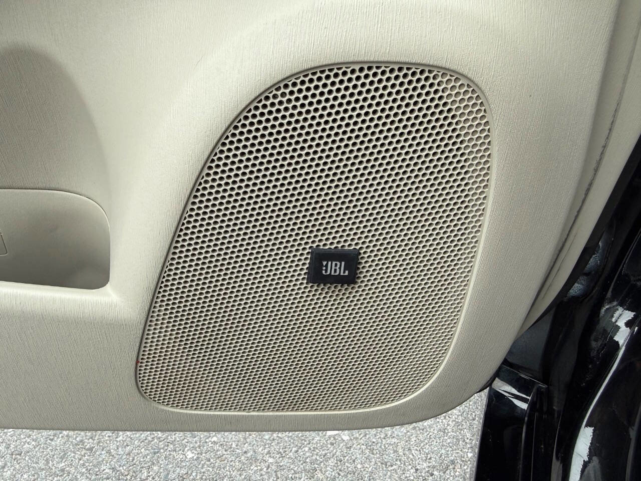 Used 2013 Toyota Prius Four w/ Deluxe Solar Roof Pkg FWD image 17