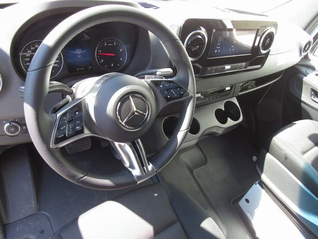 New 2025 Mercedes-Benz Sprinter 2500 image 29
