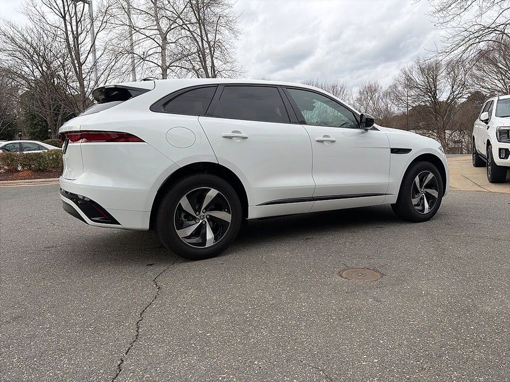Used 2025 Jaguar F-PACE R-Dynamic S image 3
