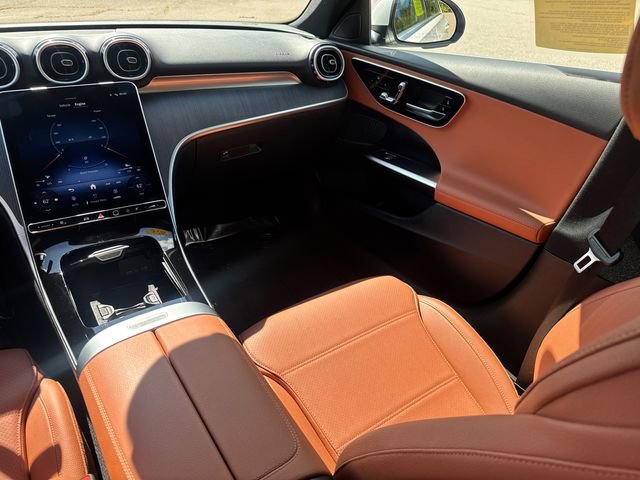 Used 2025 Mercedes-Benz C 300 4MATIC Sedan image 24