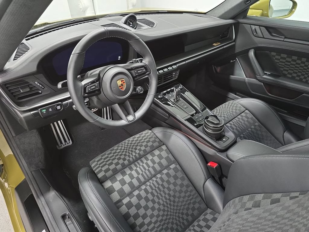 New 2026 Porsche 911 GTS RWD image 4