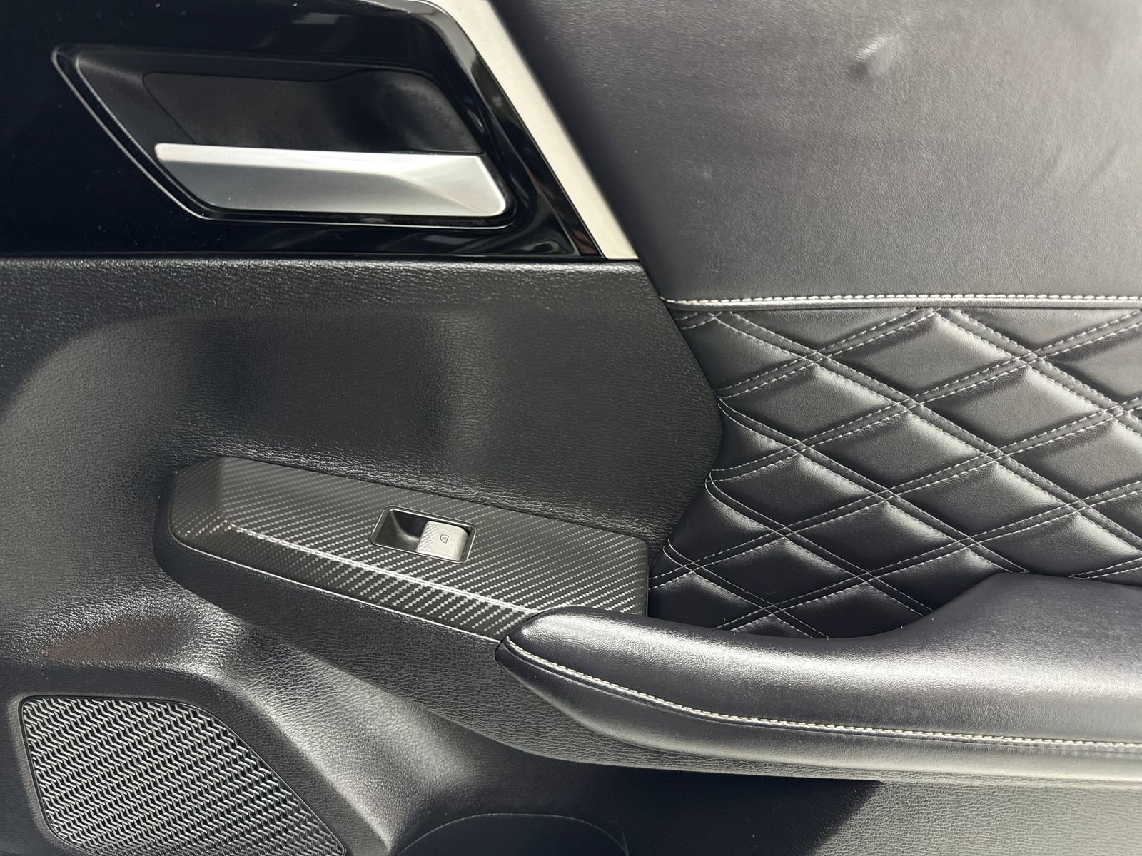 Used 2022 Mitsubishi Outlander SEL image 44
