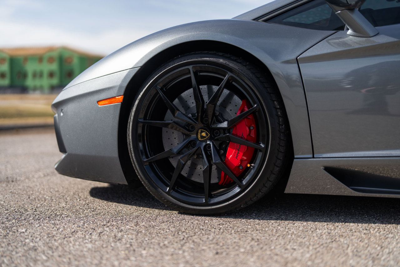 Used 2014 Lamborghini Aventador LP 700-4 image 27
