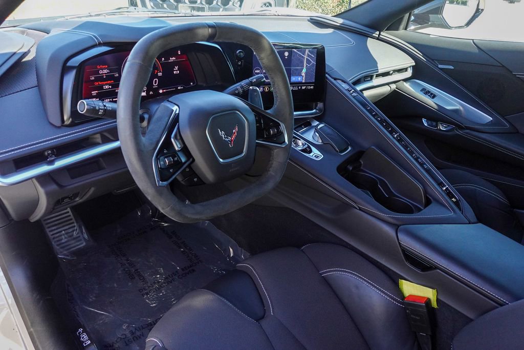 Used 2022 Chevrolet Corvette Stingray Coupe w/ Z51 Performance Package image 16