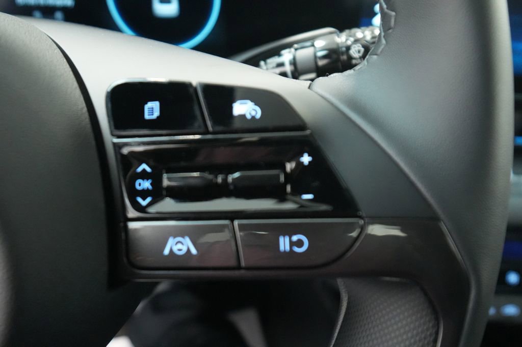 New 2026 Hyundai Elantra Sport image 33