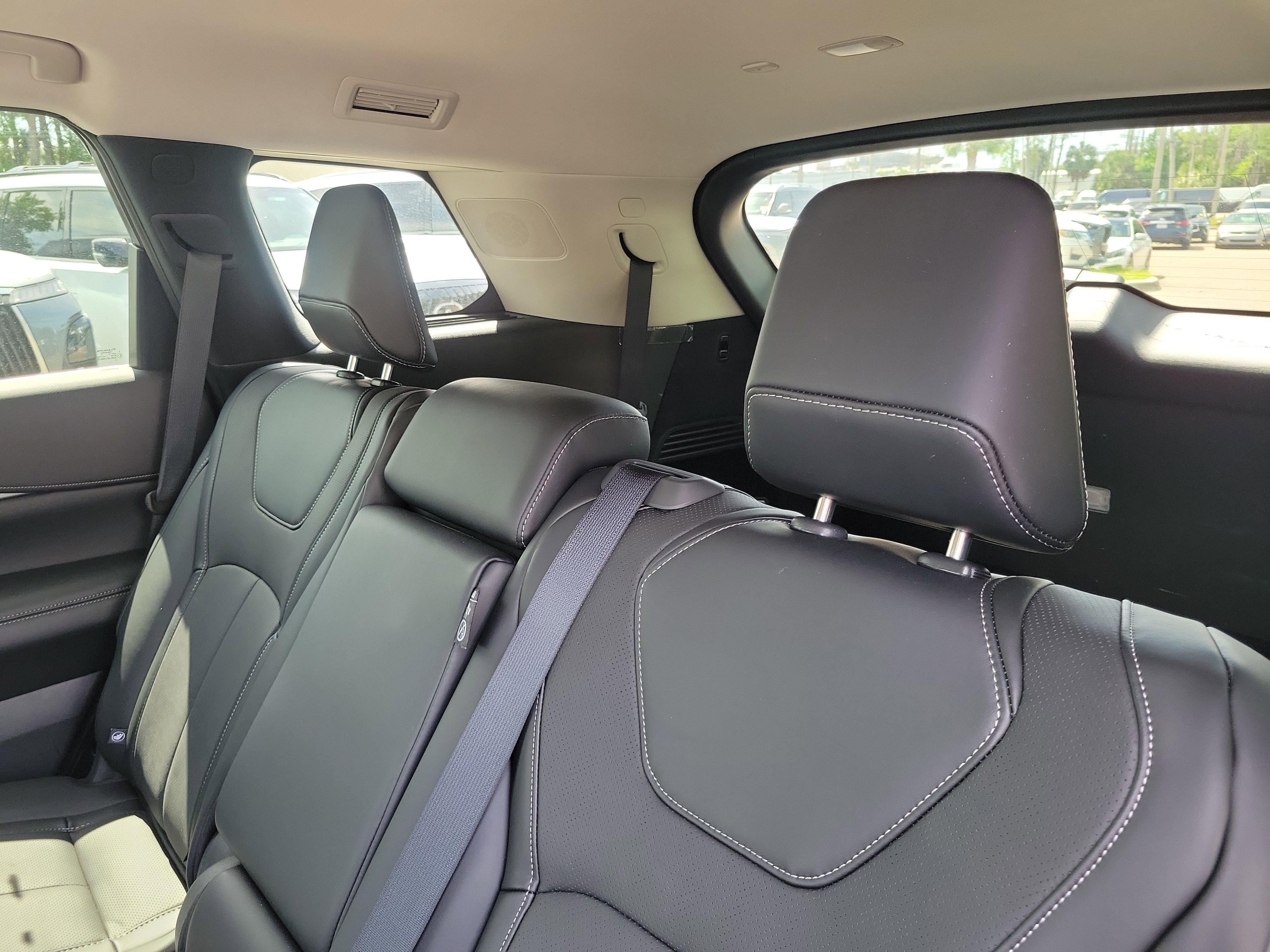 Used 2026 INFINITI QX60 Pure w/ Cargo Package image 27