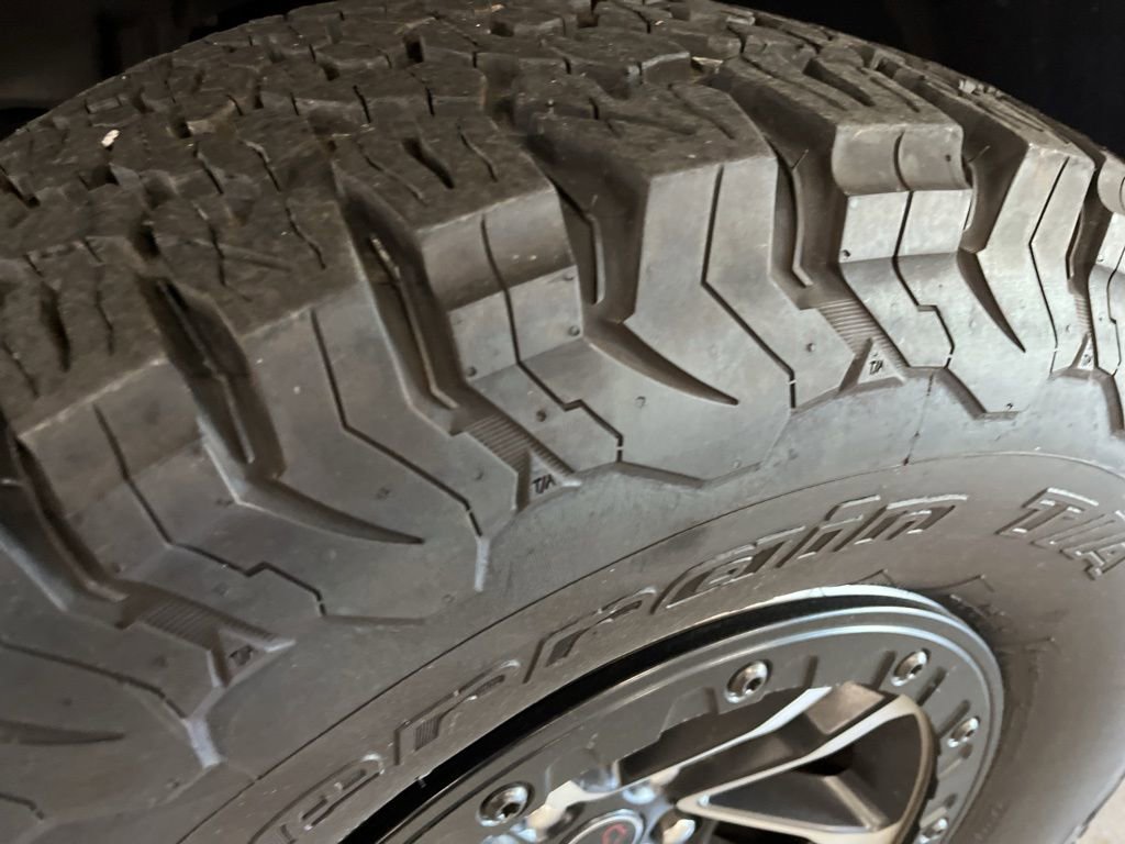 Used 2025 Jeep Wrangler Unlimited Rubicon AWD/4WD image 6
