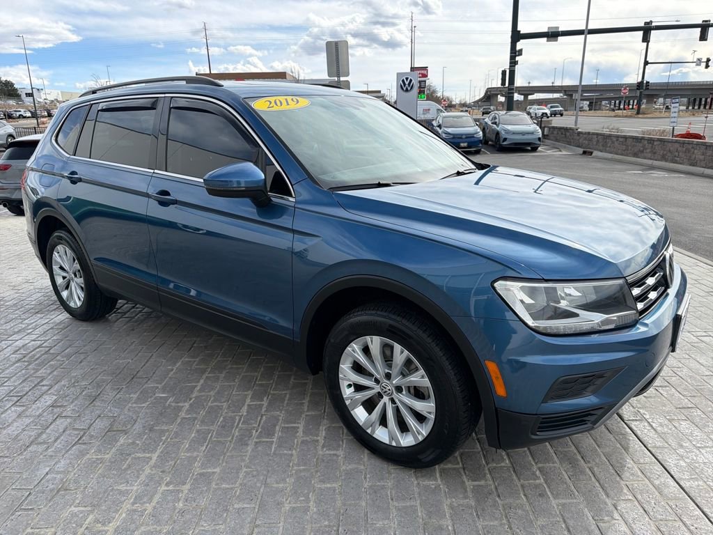 Used 2019 Volkswagen Tiguan SE w/ Panoramic Sunroof Package image 7