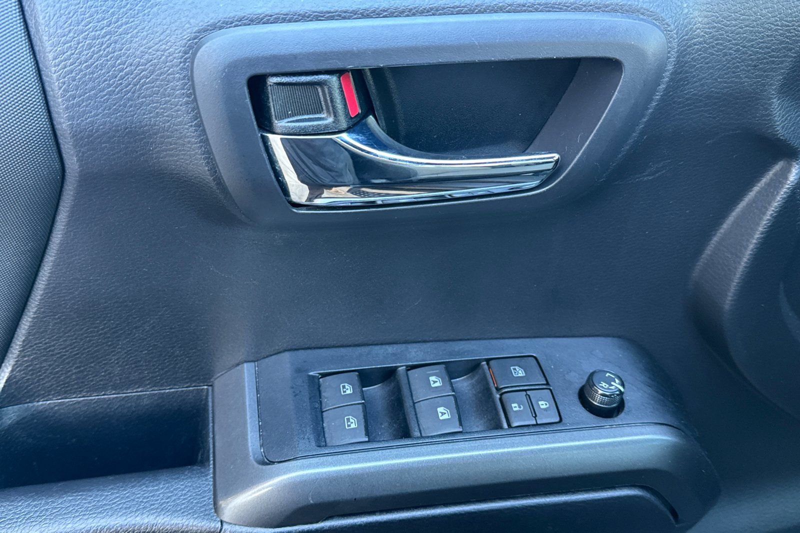 Certified 2023 Toyota Tacoma TRD Off-Road image 14