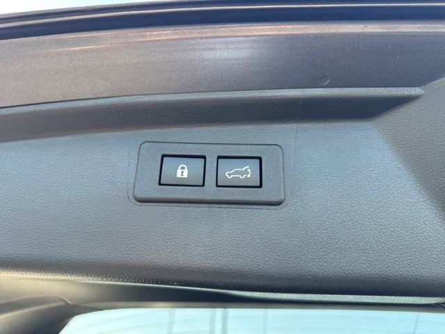 Used 2025 Subaru Outback Limited XT image 6