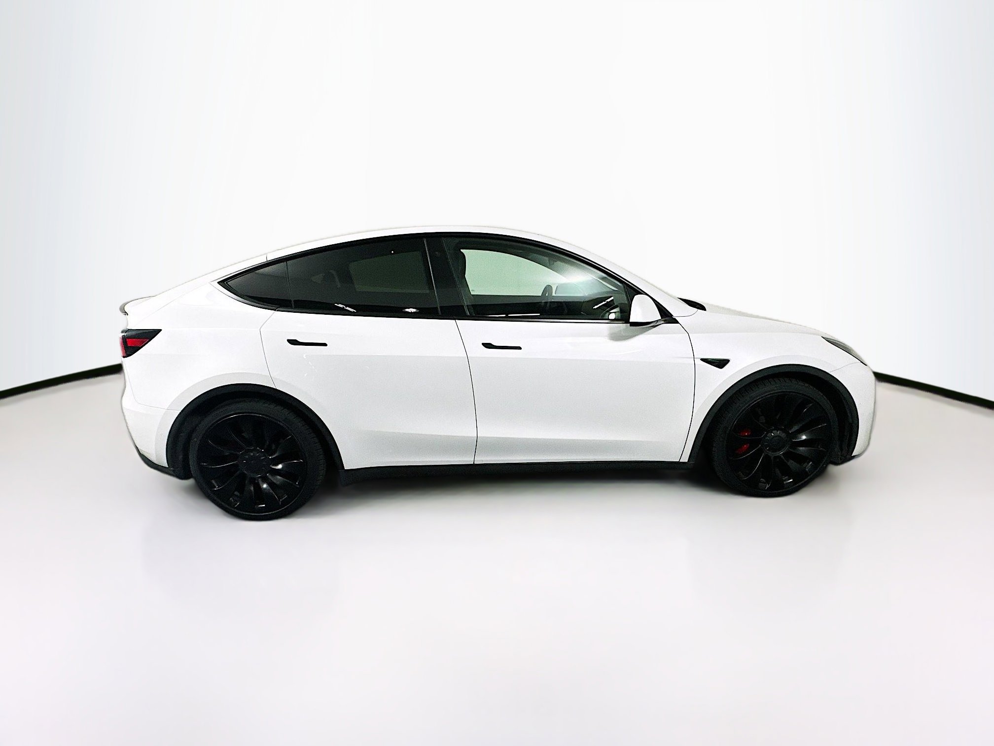 Used 2022 Tesla Model Y Performance image 10