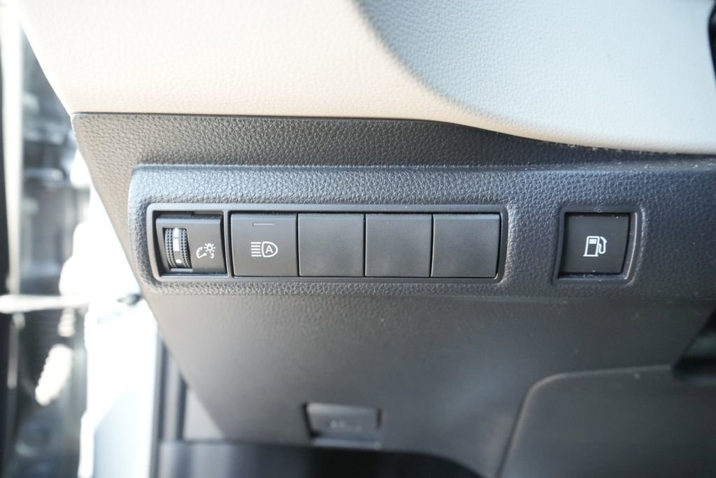 Used 2024 Toyota Corolla XLE image 25