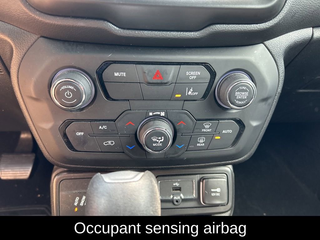 Certified 2022 Jeep Renegade Altitude image 24