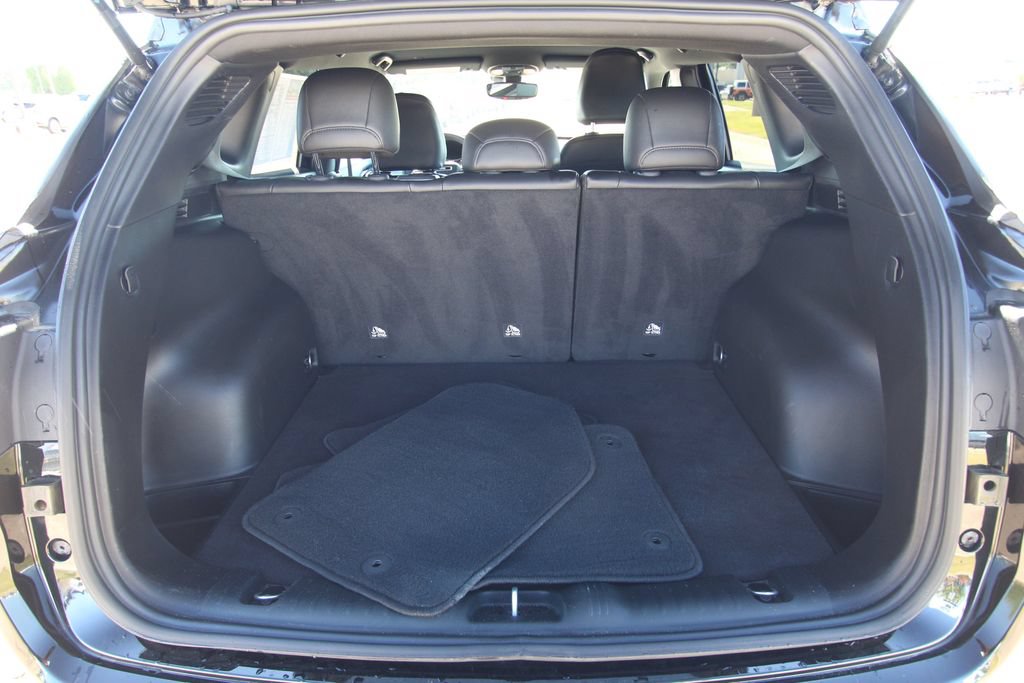 Used 2025 Jeep Compass Limited AWD/4WD image 14