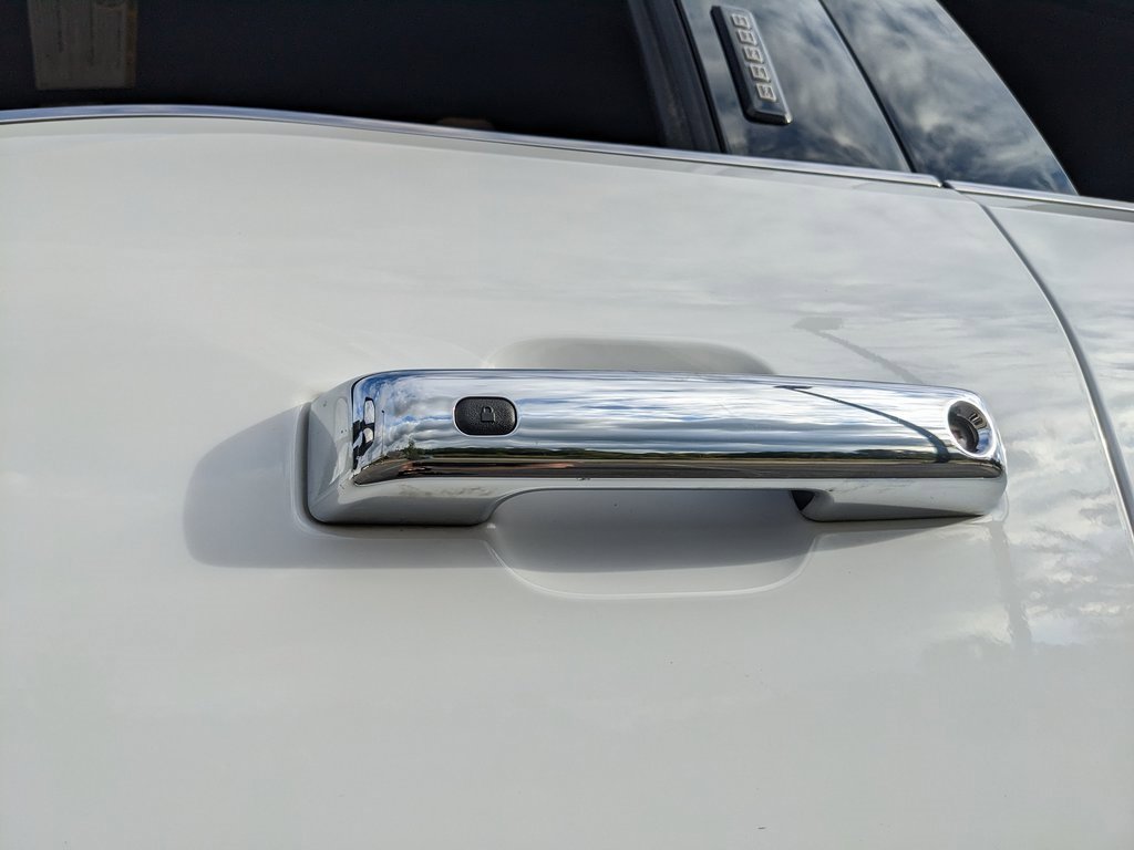 Used 2023 Ford F250 Lariat w/ Chrome Package image 30