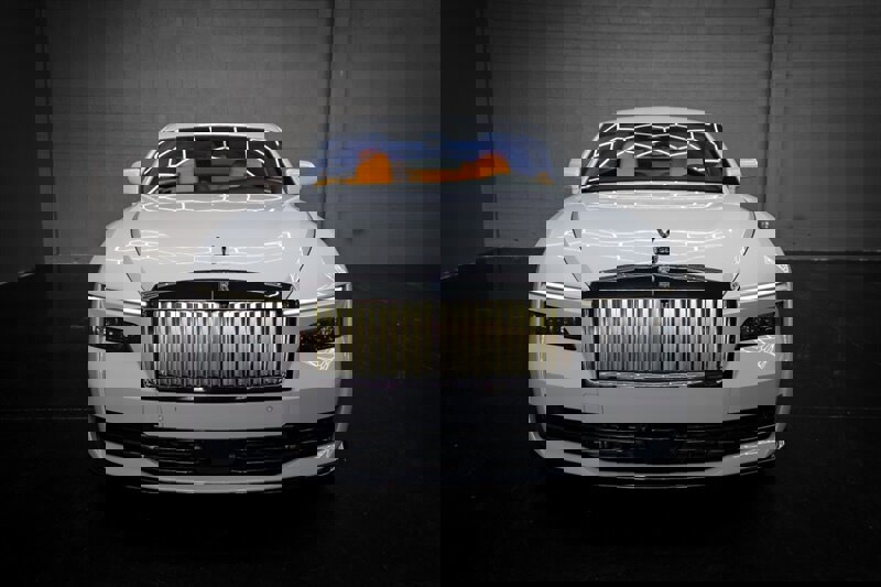 Used 2025 Rolls-Royce Spectre Black Badge w/ Spectre Enhancement Package image 38