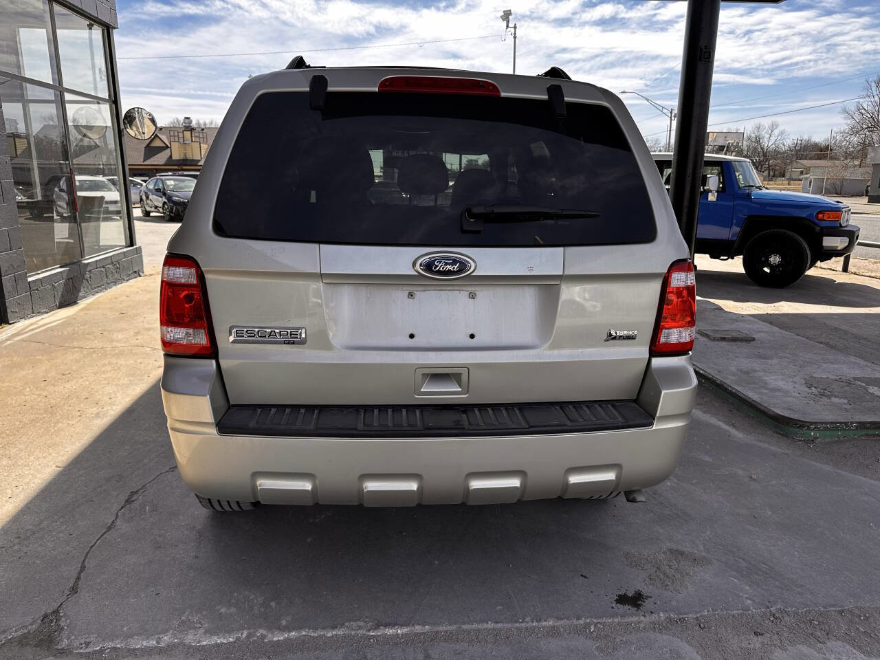 Used 2010 Ford Escape XLT image 7