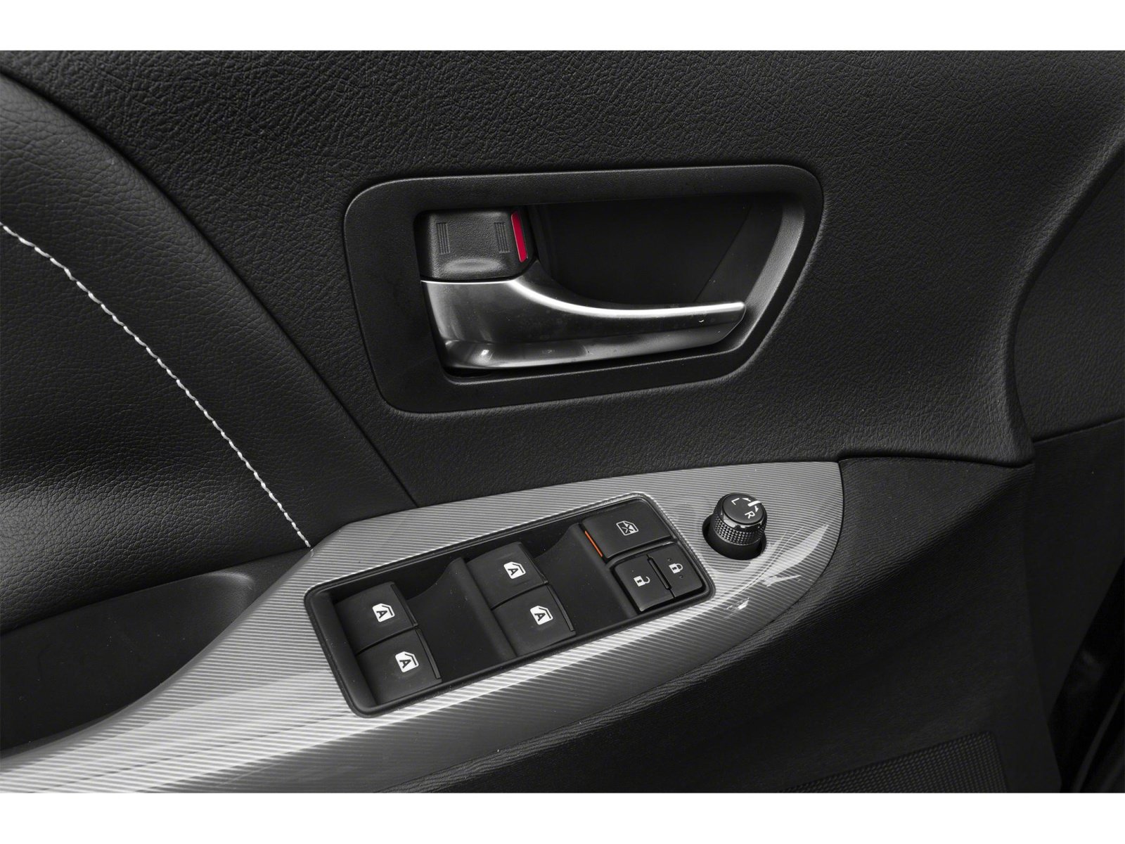 Used 2015 Toyota Sienna SE Premium w/ Four Season Floor Mat Package FWD image 17