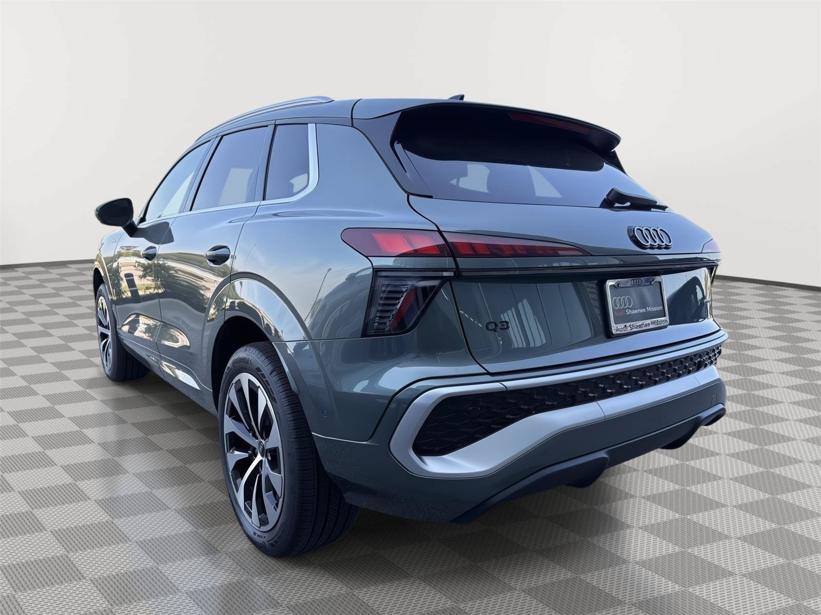 New 2026 Audi Q3 quattro 2.0T AWD/4WD image 3