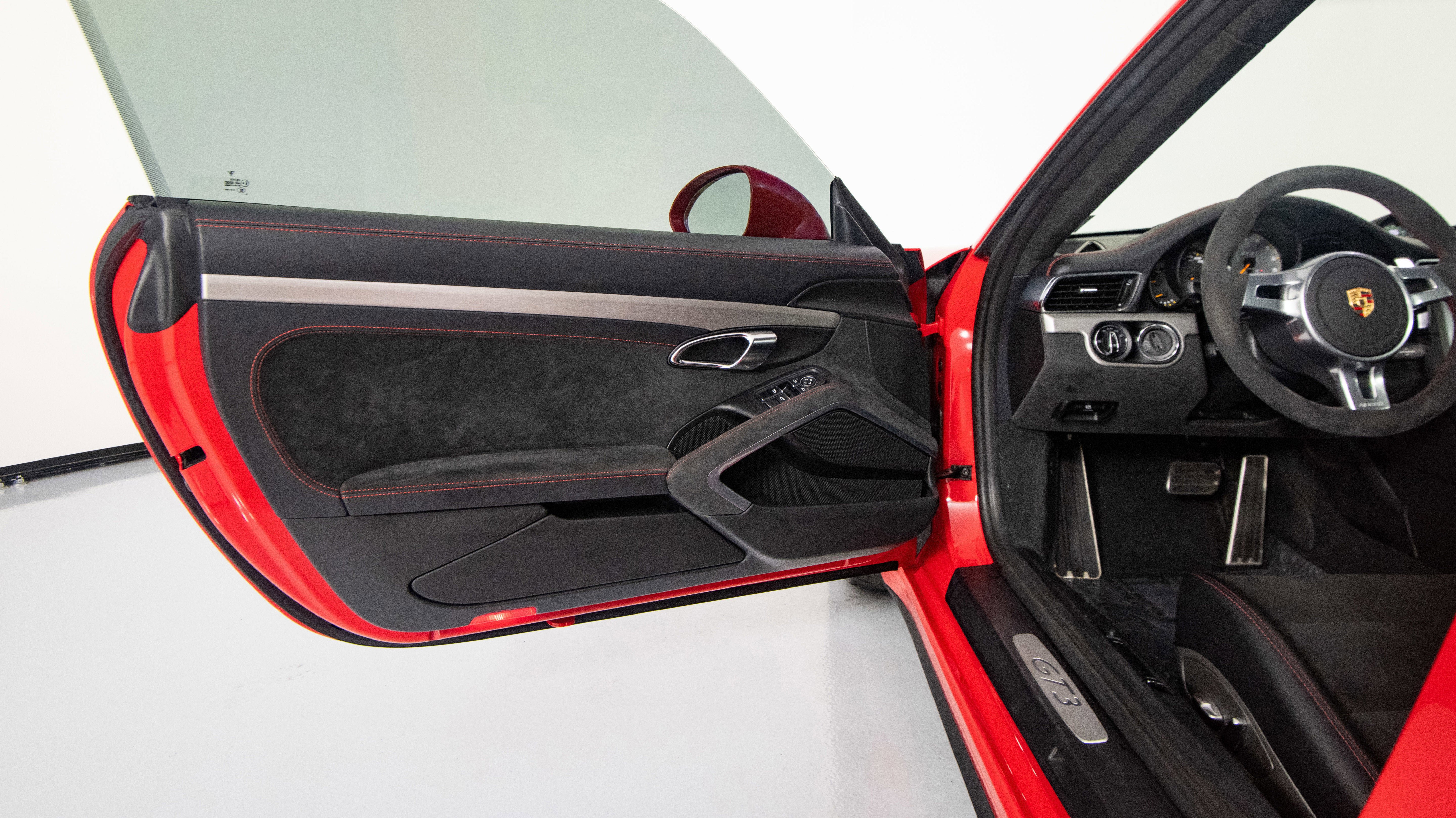 Used 2015 Porsche 911 GT3 RWD image 14
