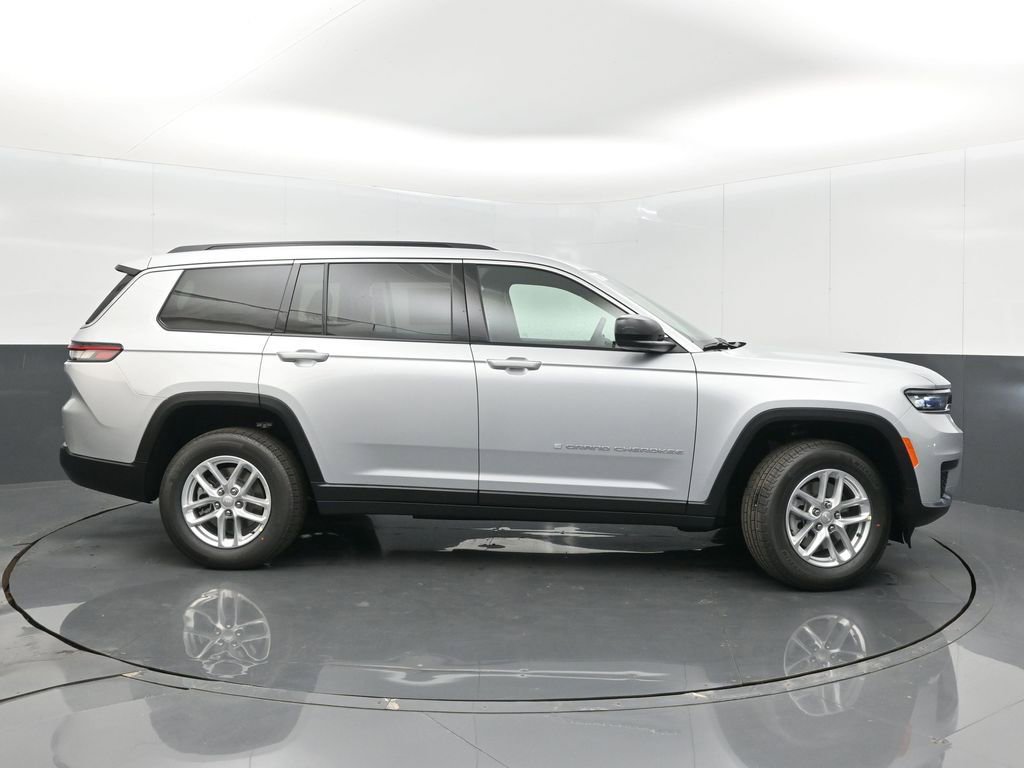 New 2026 Jeep Grand Cherokee L Laredo AWD/4WD image 8