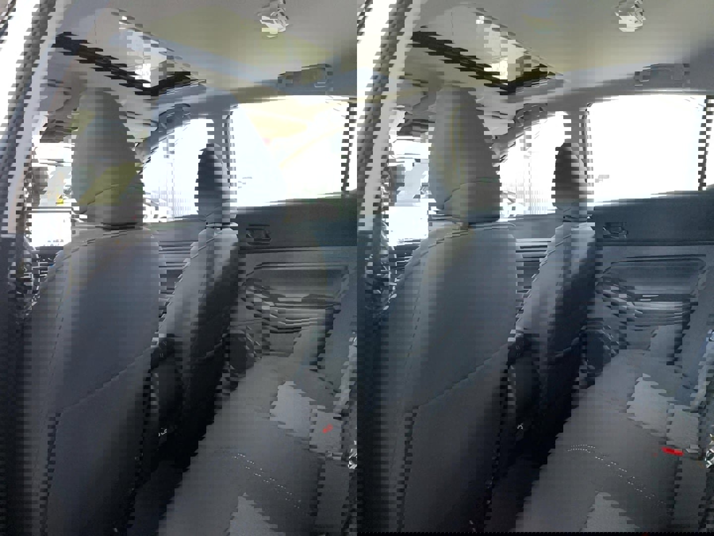 Used 2024 Nissan Altima 2.5 SV w/ SV Premium Package image 7