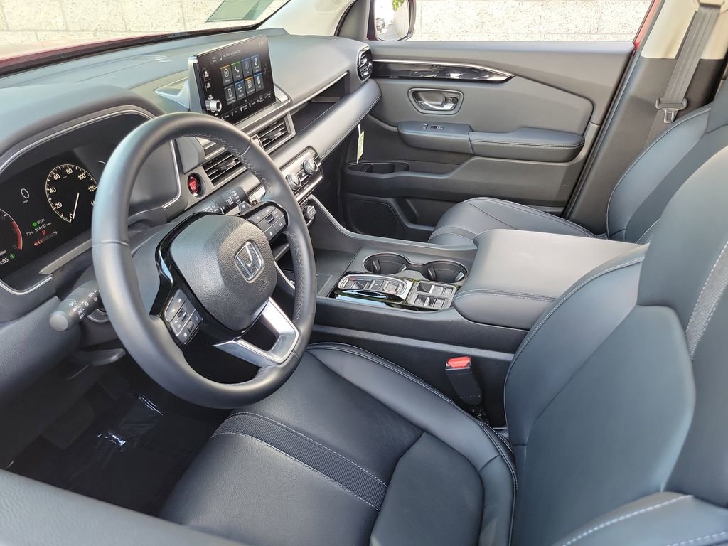 Used 2024 Honda Pilot EX-L image 3