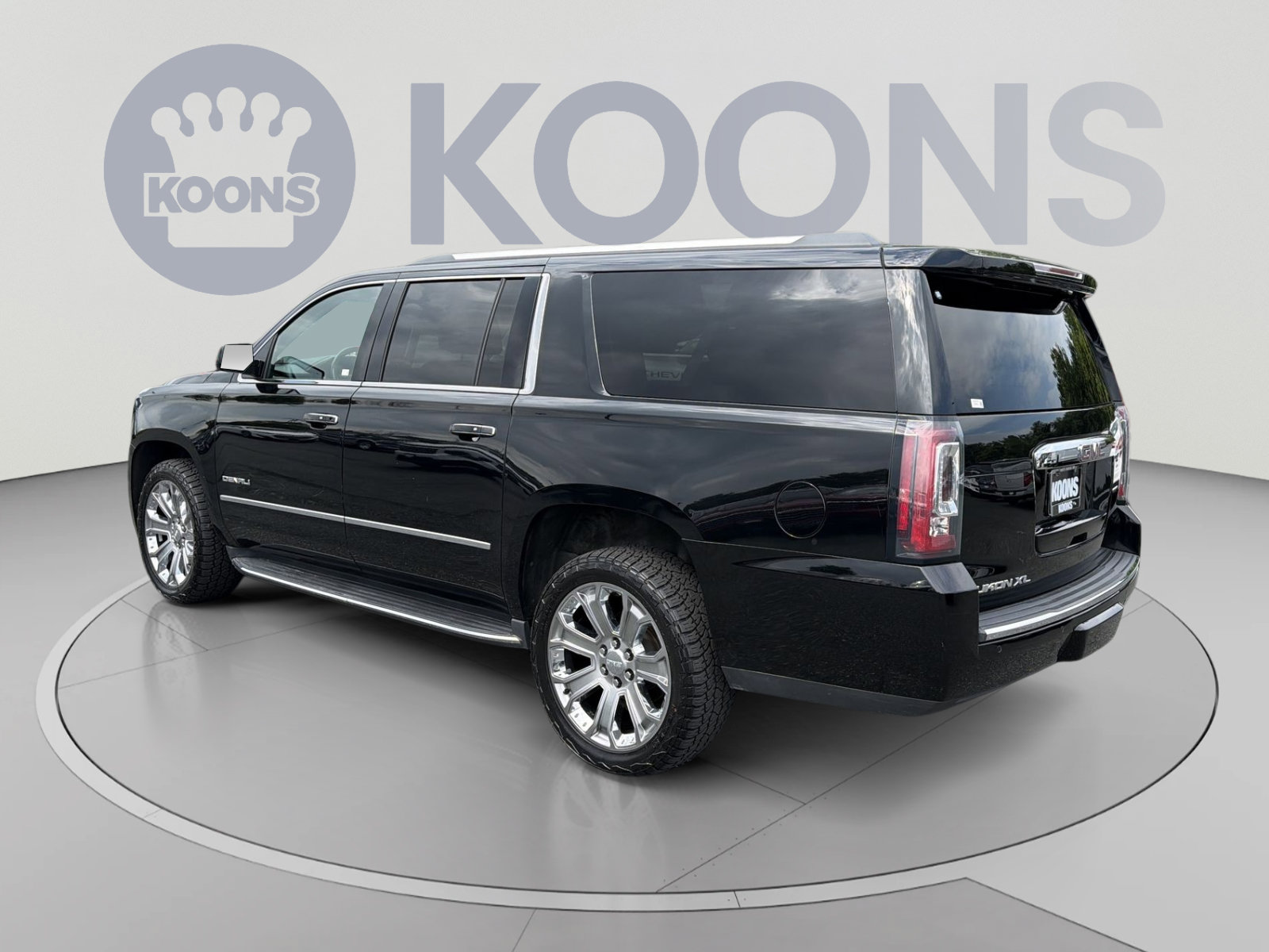Used 2019 GMC Yukon XL Denali w/ Open Road Package AWD/4WD image 8