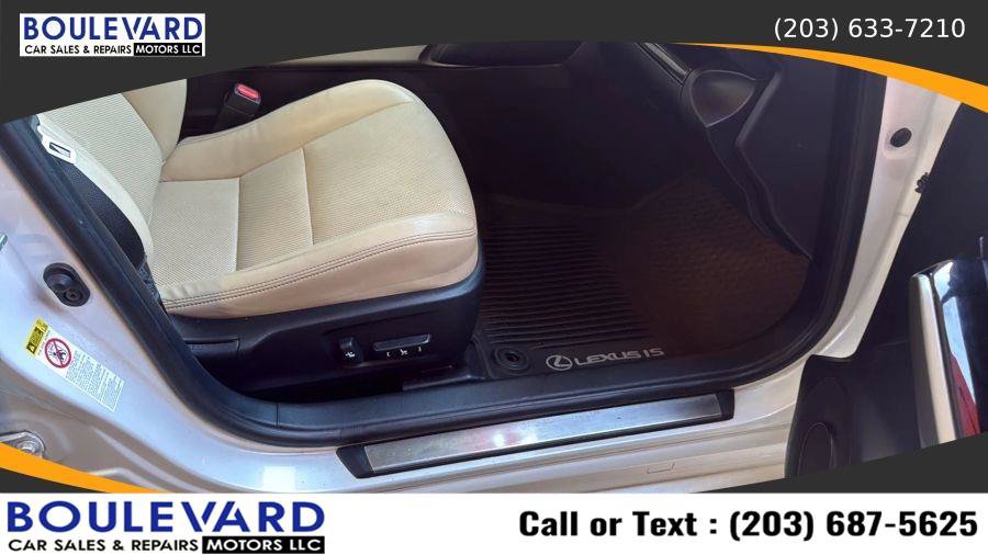 Used 2016 Lexus IS 300 AWD w/ Navigation System Package image 36