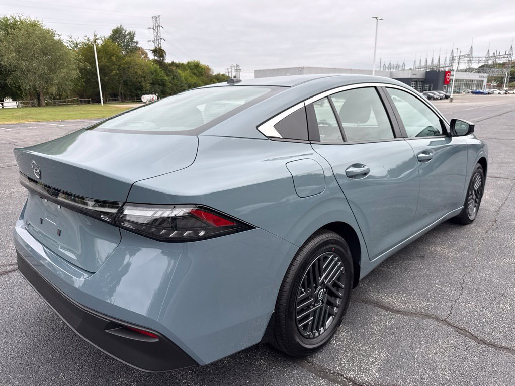 New 2027 Nissan Sentra SV w/ Floor Mat Package FWD image 6