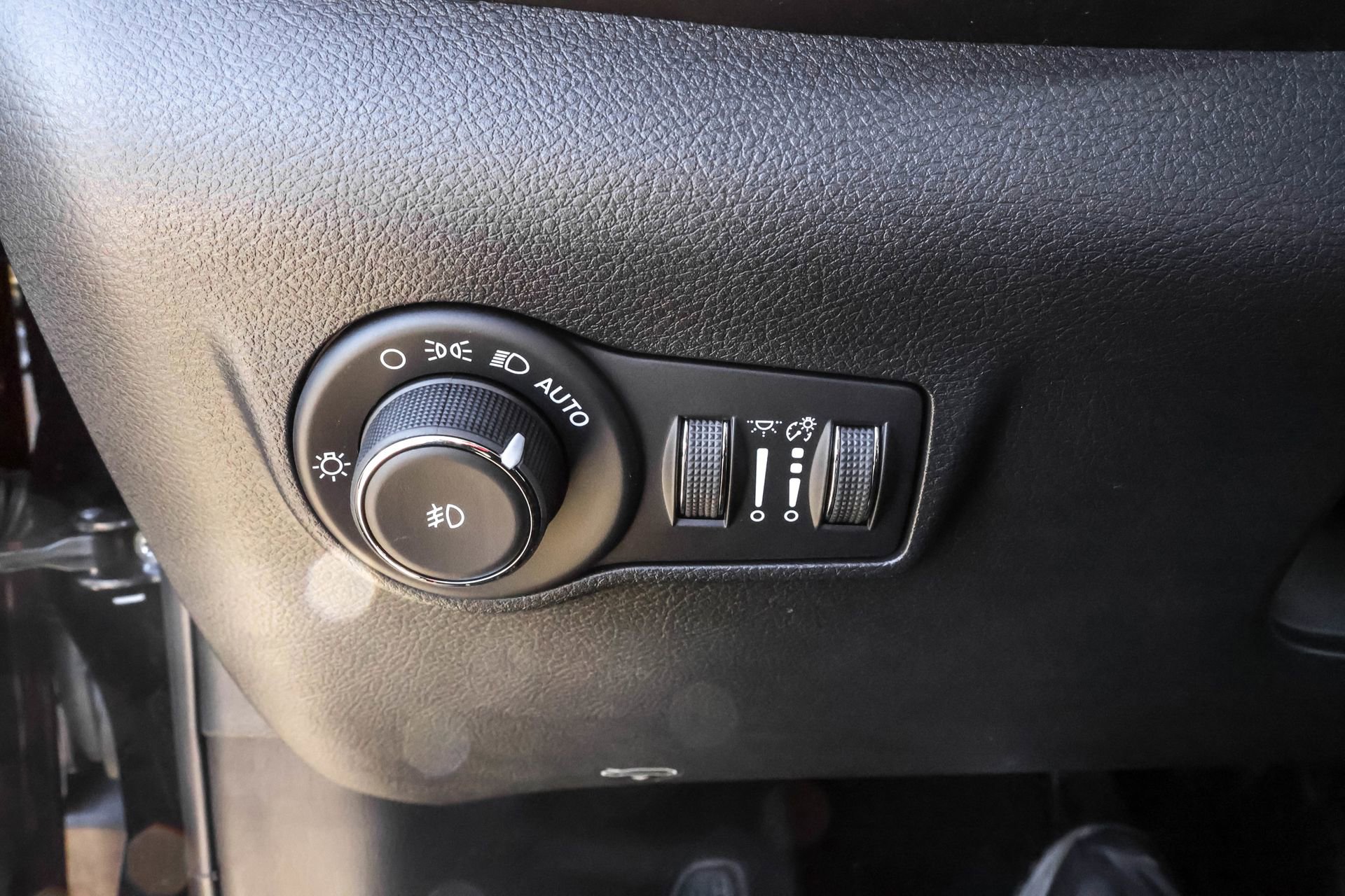 New 2026 Jeep Compass Limited image 26