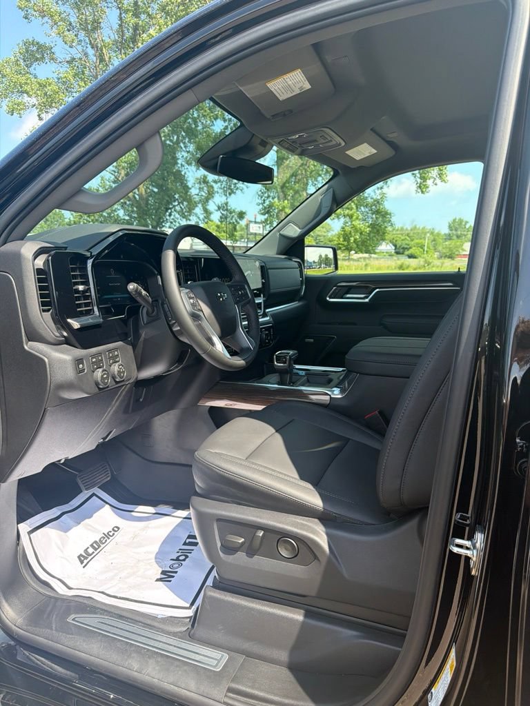 New 2026 Chevrolet Silverado 1500 RST w/ Safety Package AWD/4WD image 13