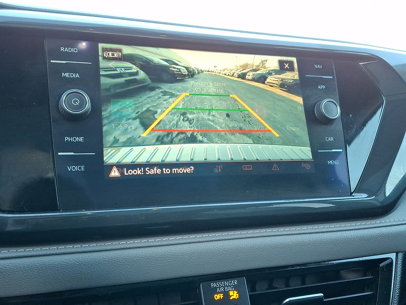 Used 2022 Volkswagen Taos SEL image 21