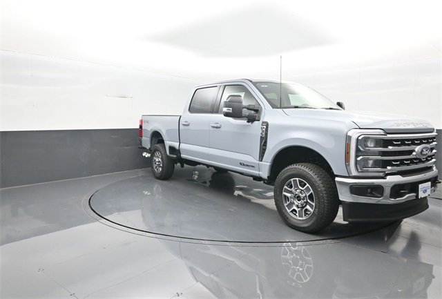 New 2025 Ford F350 Lariat