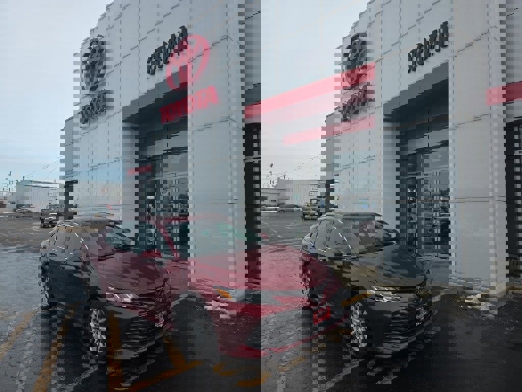 Used 2018 Toyota Camry LE