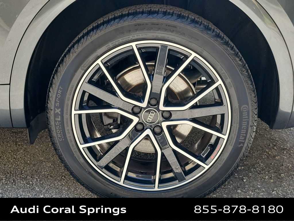 Certified 2023 Audi SQ5 Premium Plus w/ Premium Plus Package AWD/4WD image 16