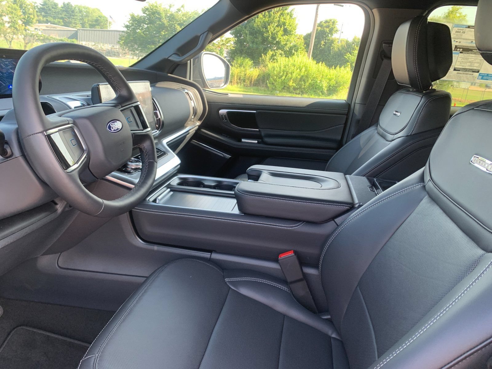 New 2027 Ford Expedition Platinum w/ Stealth Performance Package AWD/4WD image 10