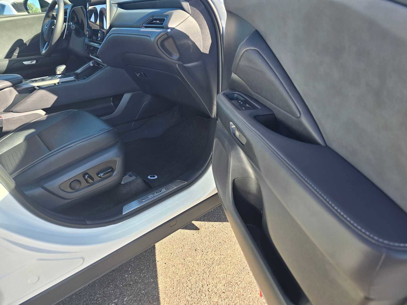 New 2026 Lexus TX 350 FWD image 10