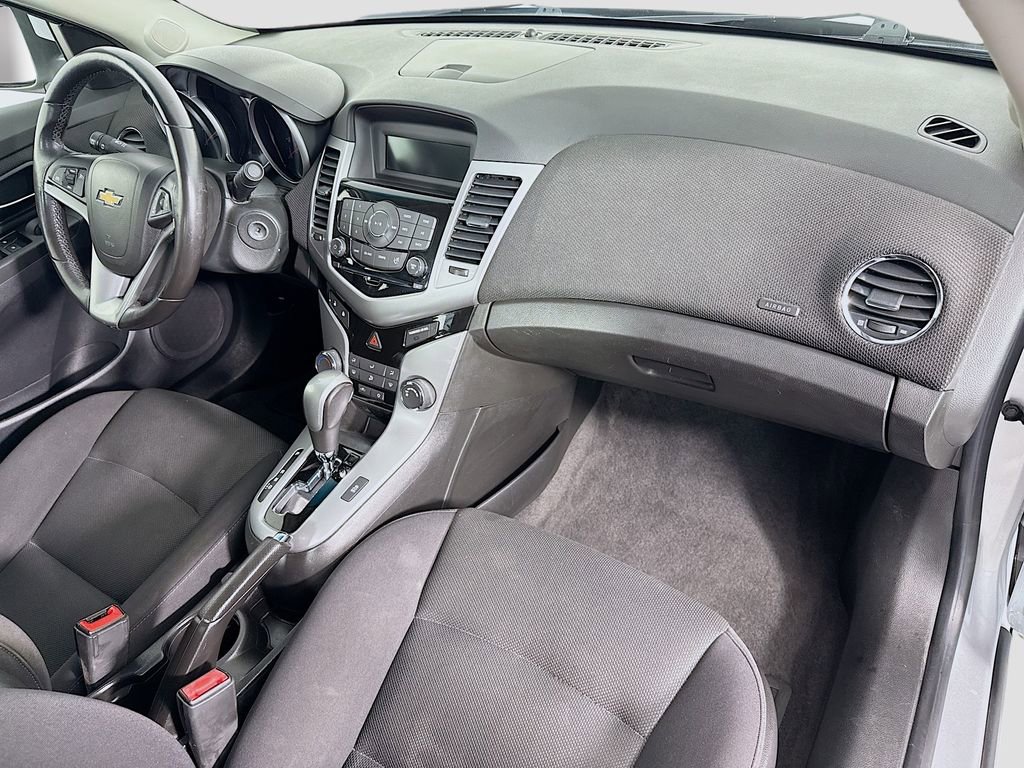 Used 2012 Chevrolet Cruze LT image 16